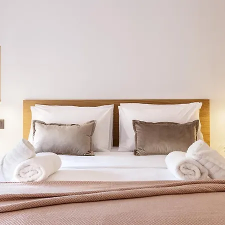 Apartman Arch 4 Luxury Living , Room II