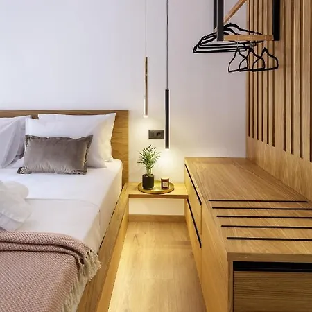 Apartament Arch 4 Luxury Living , Room II *